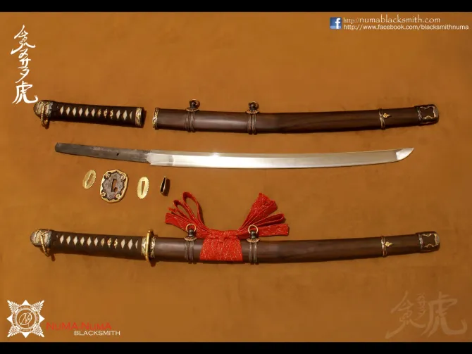 Japanese weapon Kodachi (gunto style)<br> 3 kodachi_gunto_hamon_b