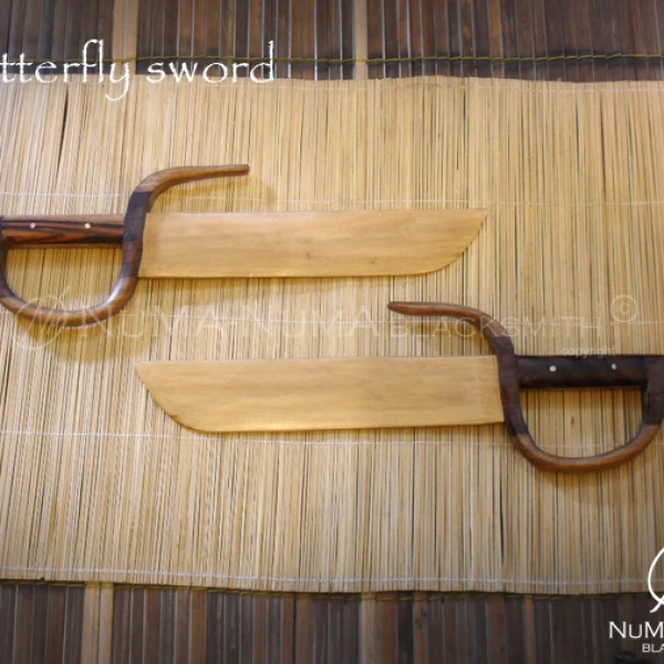 Wood Weapon wooden butterfly sword 1 sdc10295