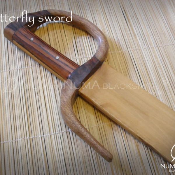 Wood Weapon wooden butterfly sword 4 sdc10298