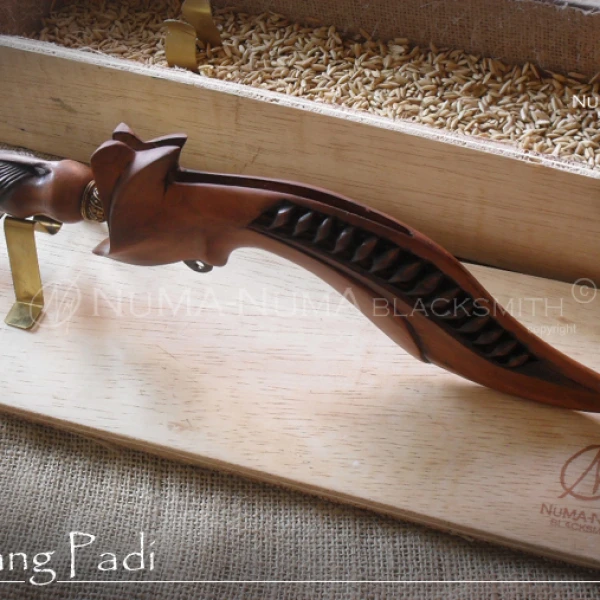 Indonesia weapon Kujang Padi 4 sdc18814